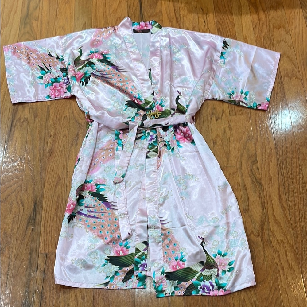 Shang Tangxuyl Size XL approximately 40 Inches long Pink Floral Kimono Robe